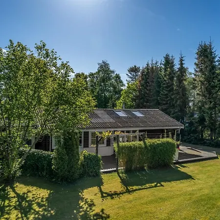 Tjarko - 690m To The Fjord By Interhome