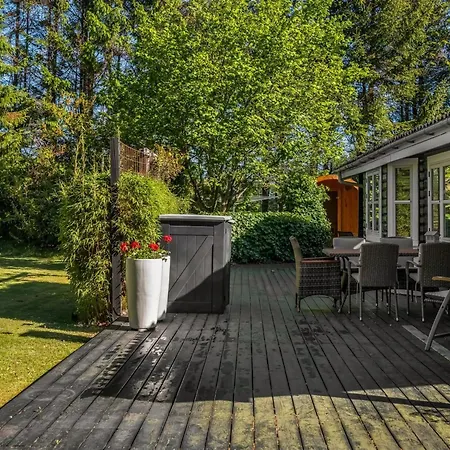 Tjarko - 690m To The Fjord By Interhome